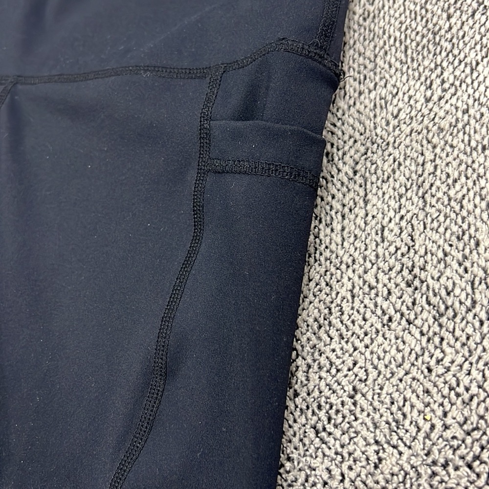 Spandex - Picture 2 of 3